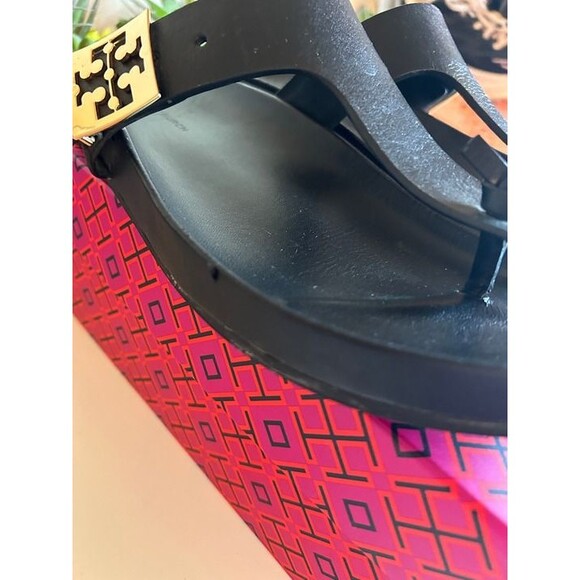 Tory Burch Mellow Thong Sandal – Black Vachetta Leather – Size 9.5 – Gently Used - Picture 2 of 10